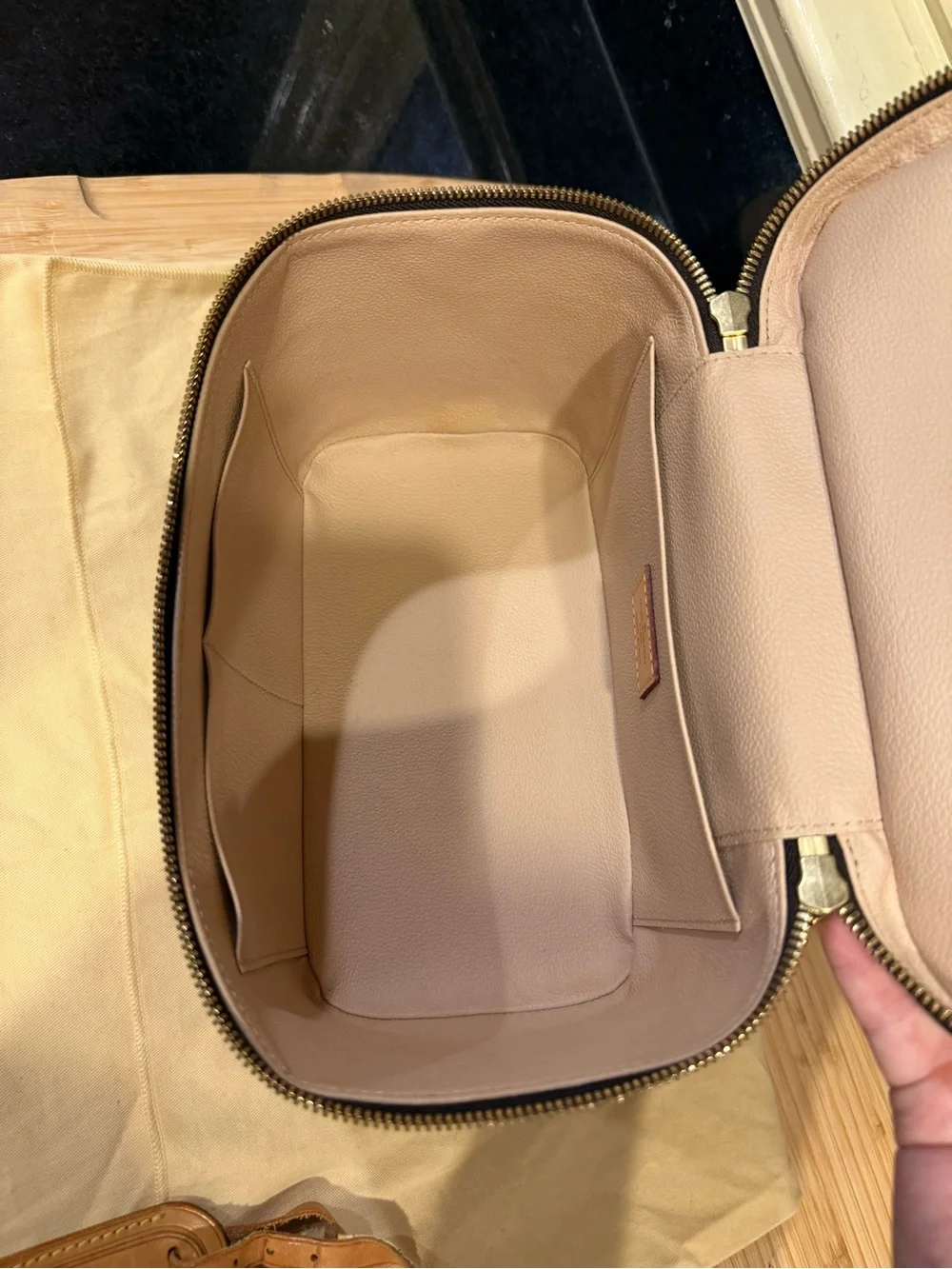 100% authentic Gorgeous Louis Vuitton Nice BB - Picture 9 of 14